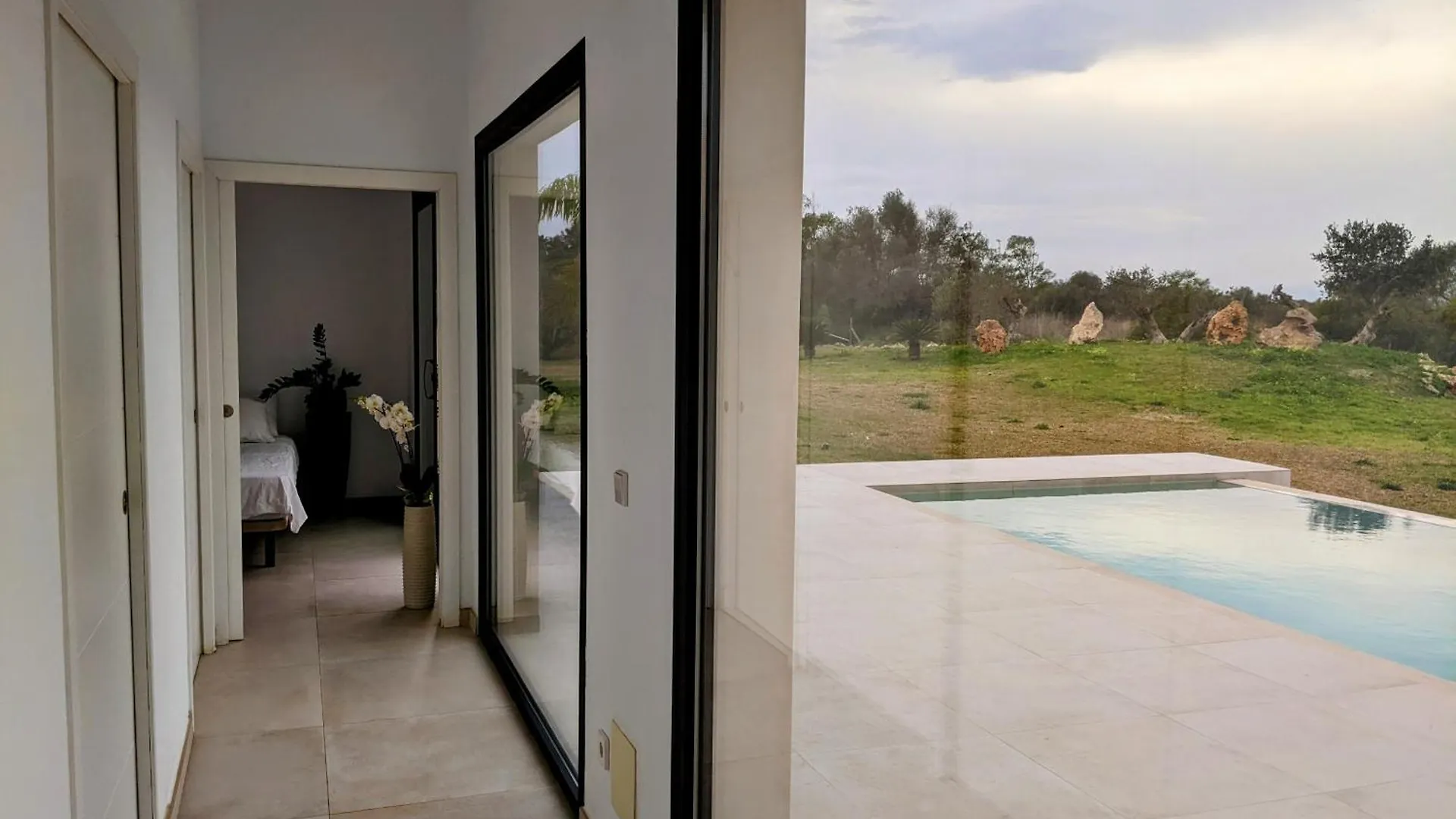 Casa Vivero Es Velar Muro Spagna